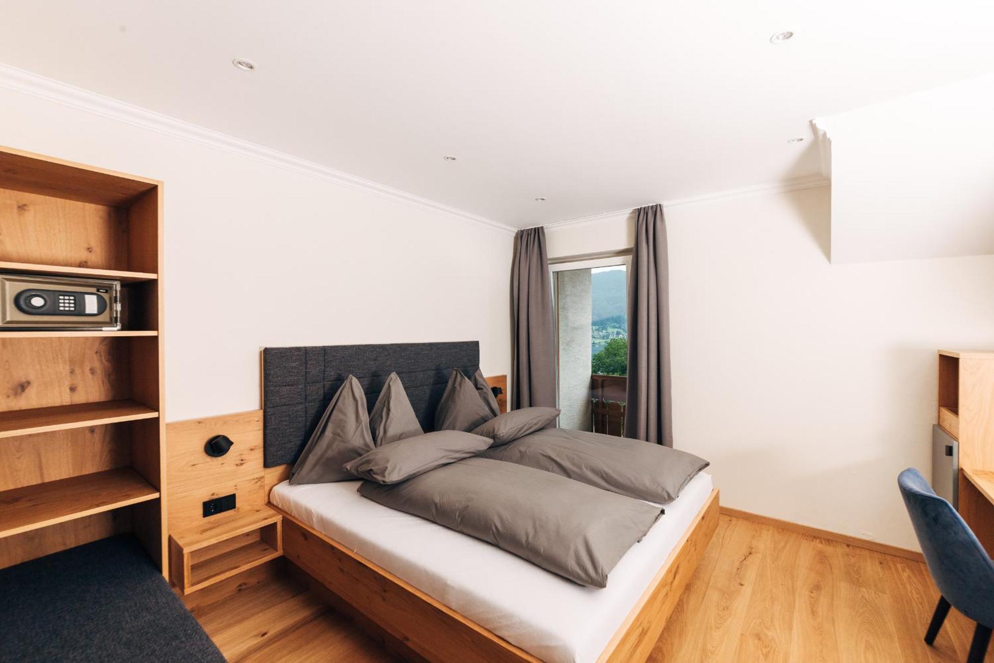 Gasthof Nindler Hotel Steindorf am Ossiacher See Bagian luar foto