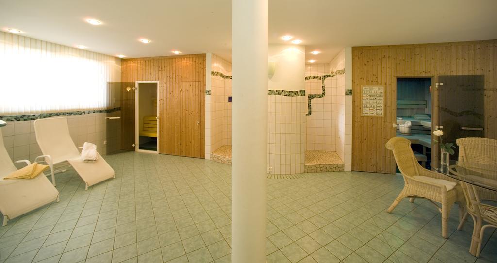Gasthof Nindler Hotel Steindorf am Ossiacher See Bagian luar foto