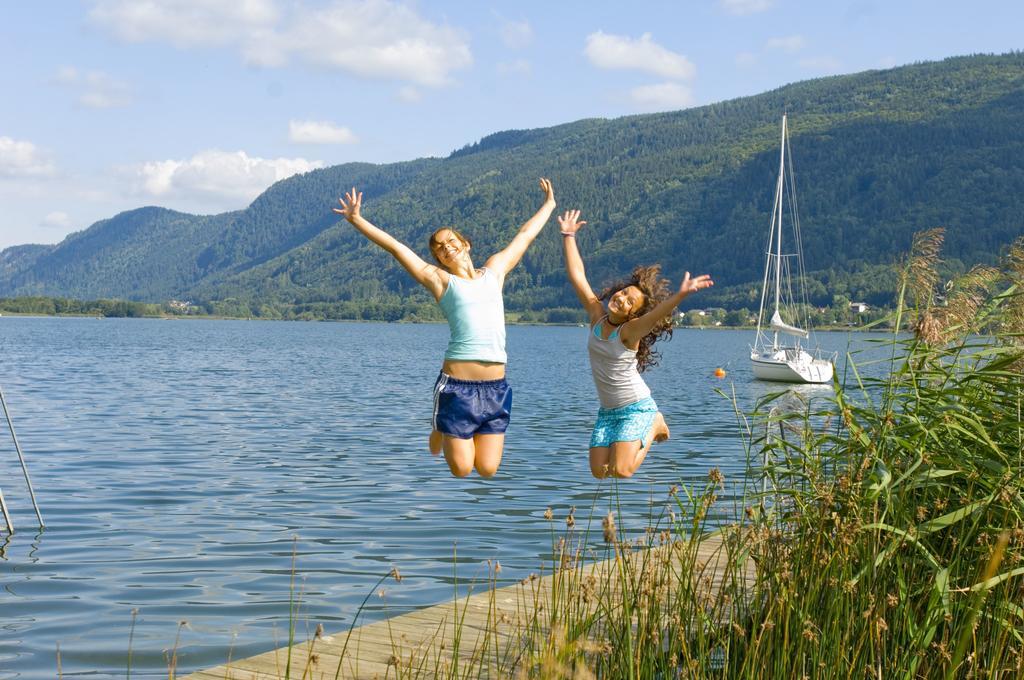 Gasthof Nindler Hotel Steindorf am Ossiacher See Bagian luar foto