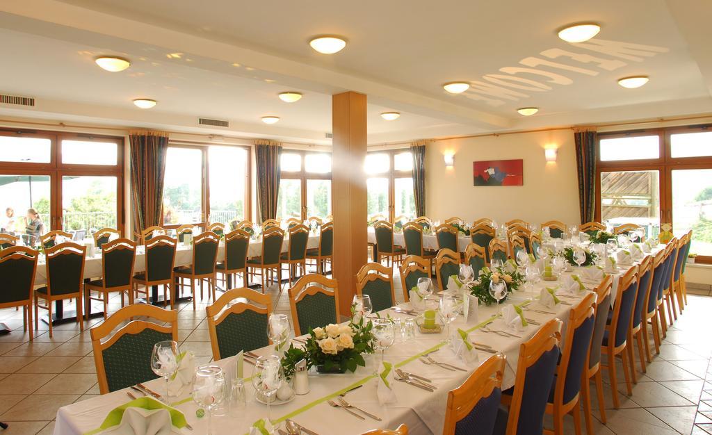 Gasthof Nindler Hotel Steindorf am Ossiacher See Bagian luar foto